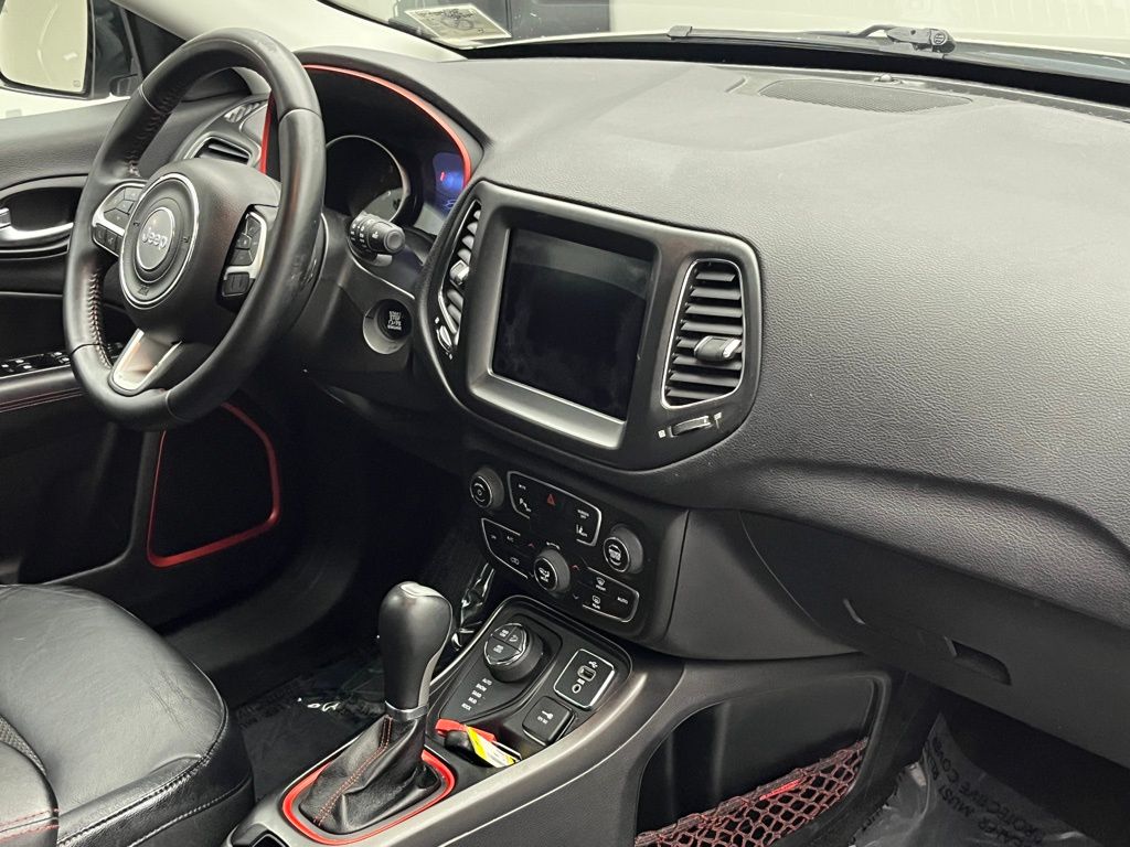 Thumbnail: 2018 Jeep Compass - 27