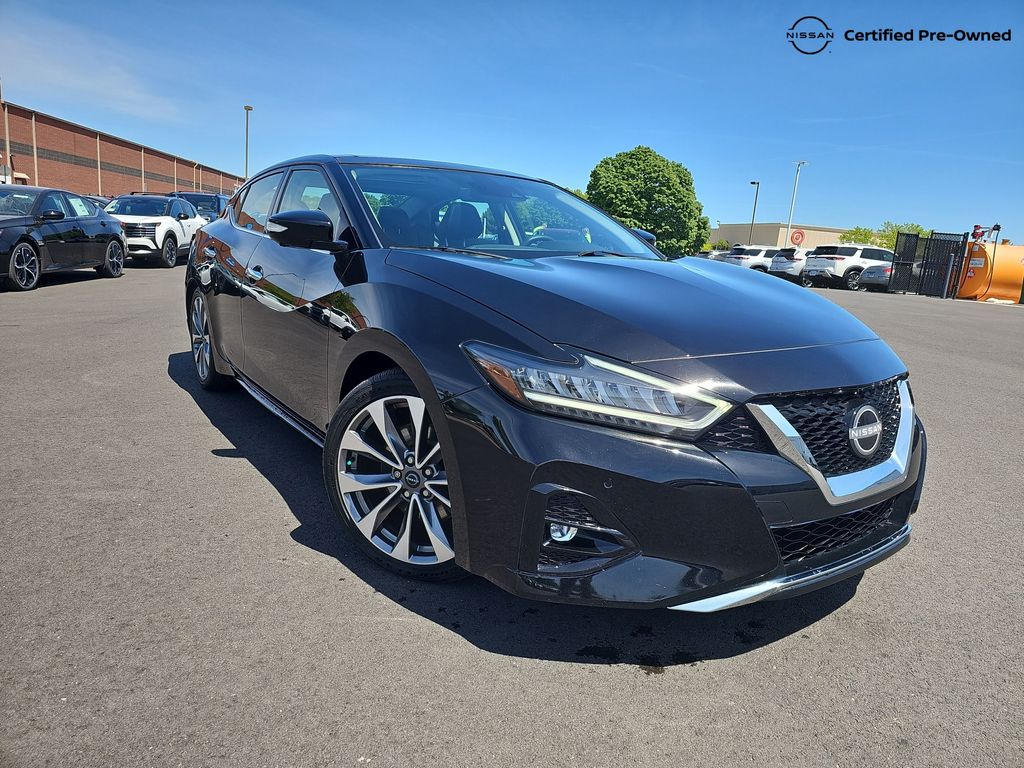 Super Black 2023 Nissan Maxima Sedan Front-Wheel Drive Continuously Variable Transmission