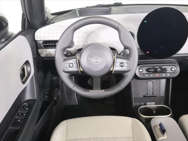 Thumbnail: 2026 MINI Cooper - 17