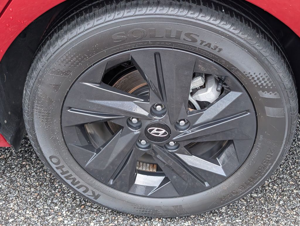 Used 2023 Hyundai Elantra Sedan