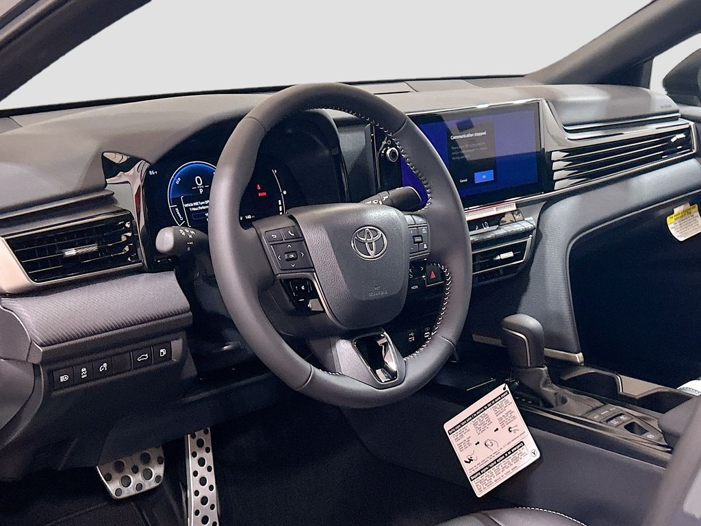 View vehicle photo 7