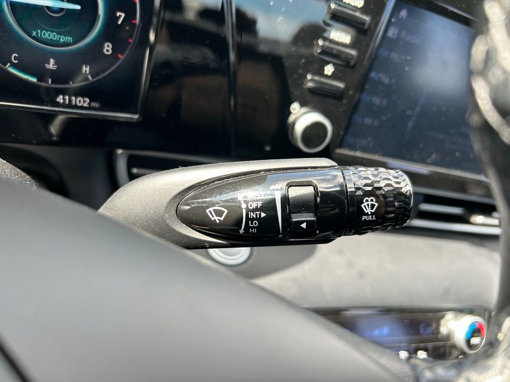 Thumbnail: 2021 Hyundai Elantra - 21