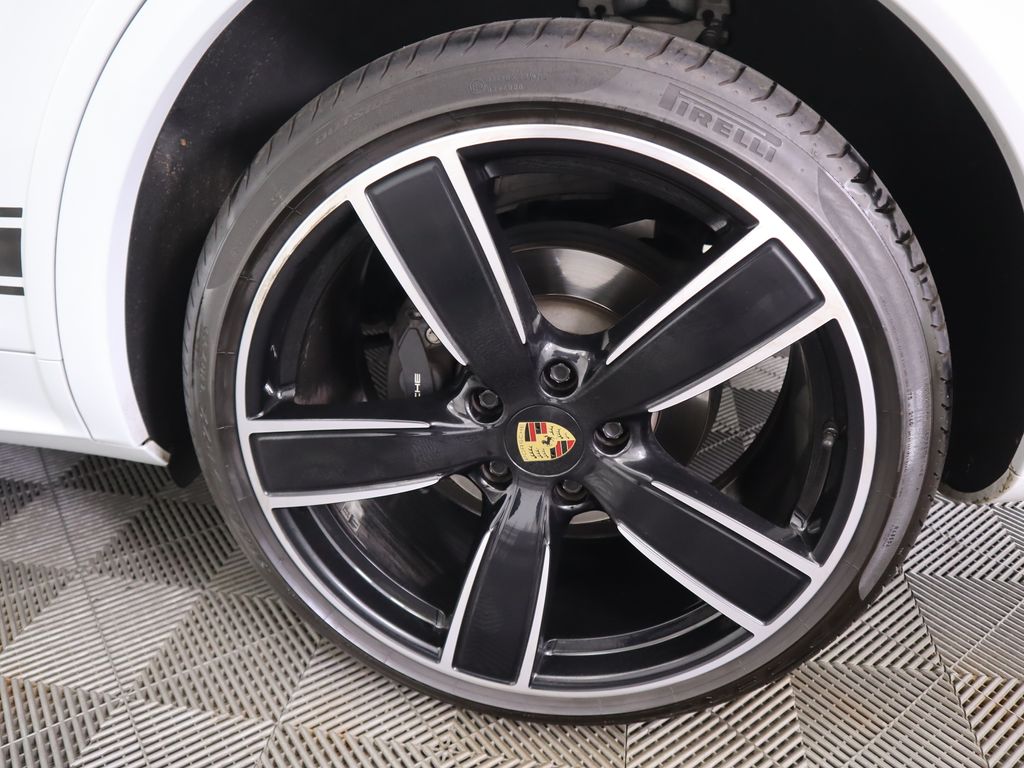 Thumbnail: 2023 Porsche Cayenne - 32