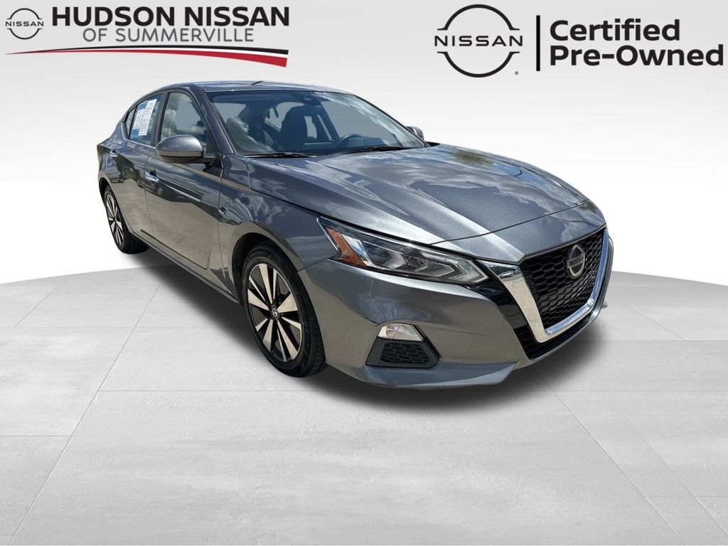 2021 Gun Metallic Nissan Altima 2.5 SV Sedan