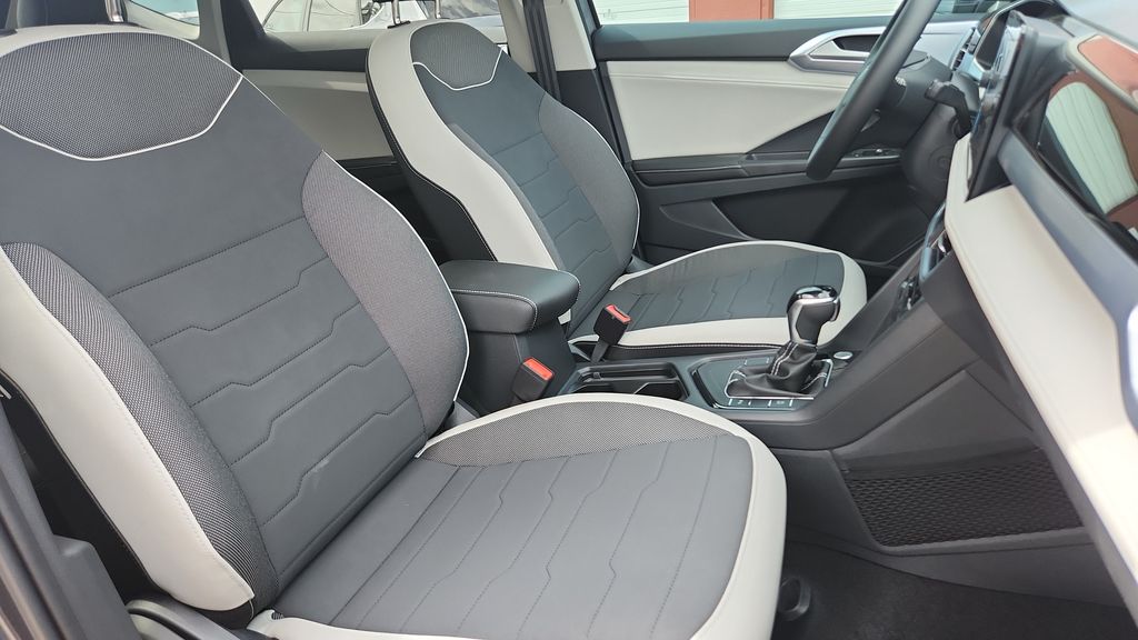 2025 Volkswagen Taos