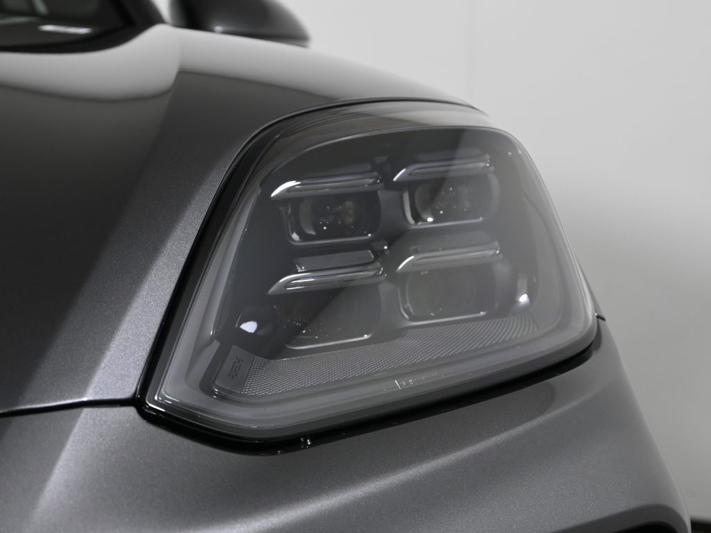 Thumbnail: 2026 Porsche  - 11