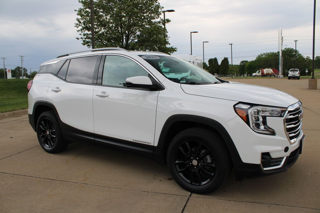 Used 2023 GMC Terrain SUV