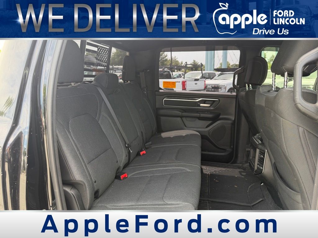 2019 Ram 1500 Big Horn/Lone Star Crew Cab 4x4 5'7" Box