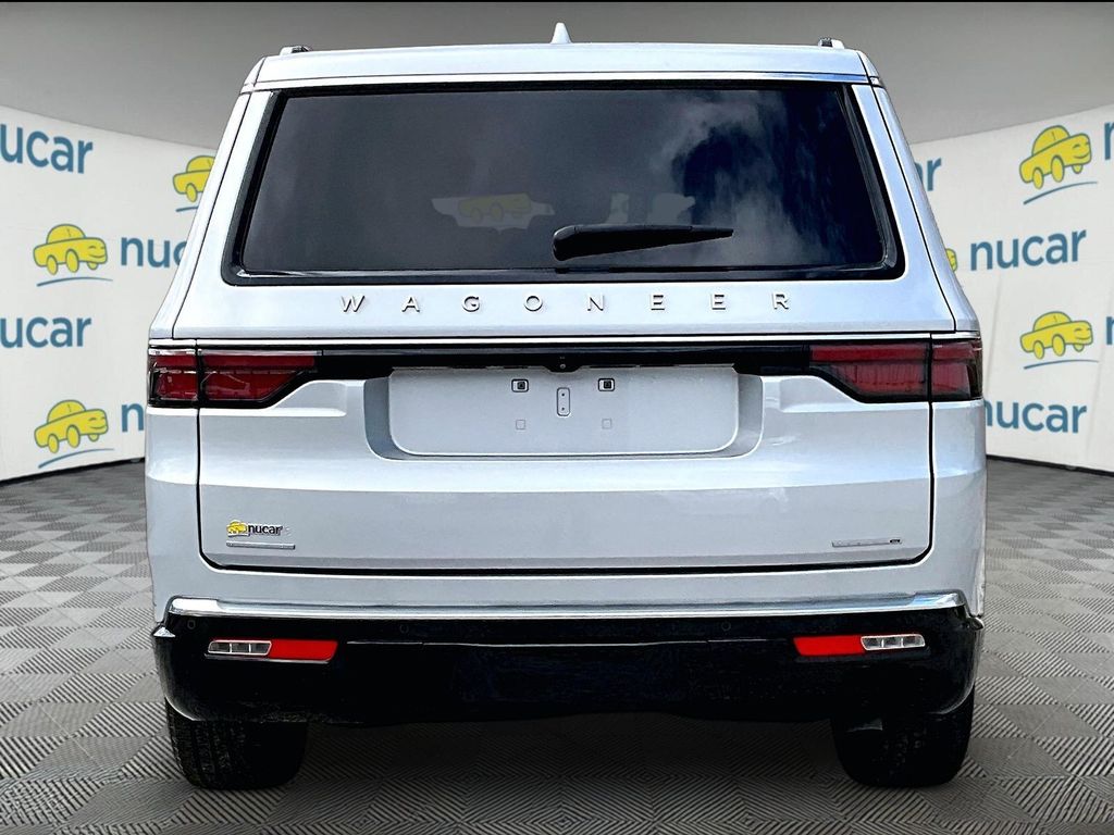 2022 Jeep Wagoneer — photo 5