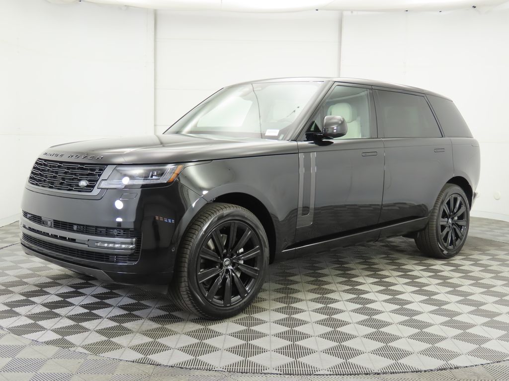 2025 Land Rover Range Rover SE Hero Image