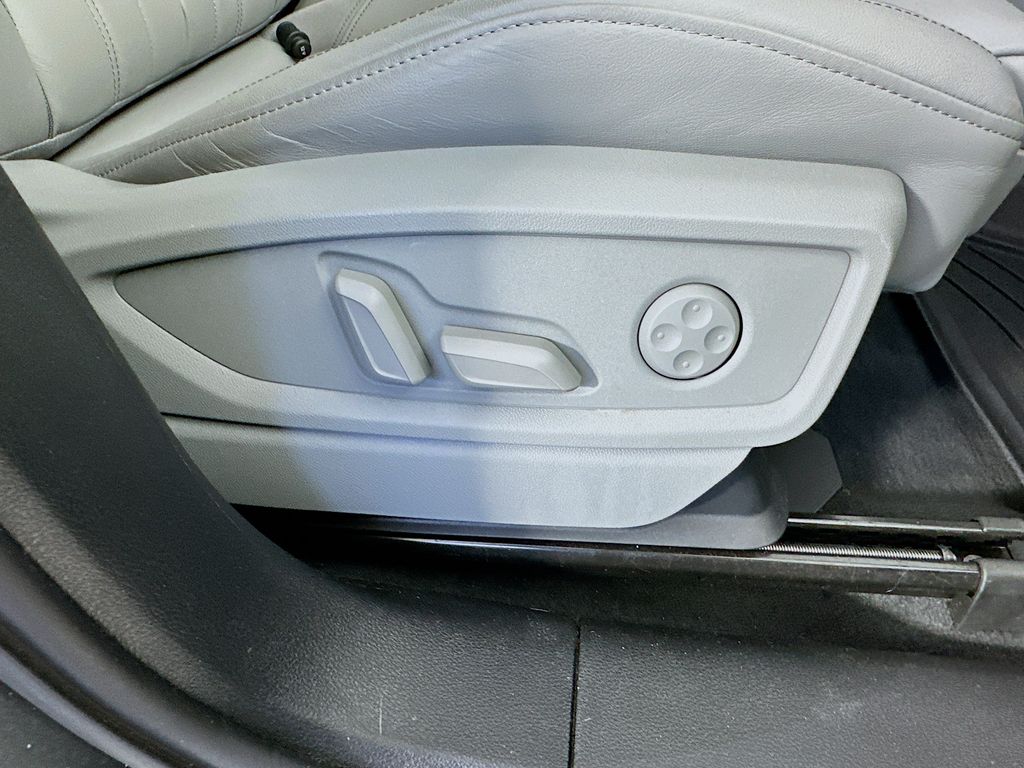 AudiQ524