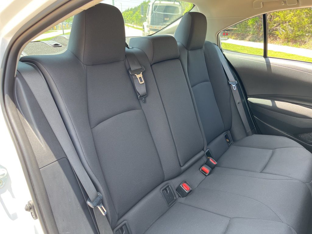 2023 Toyota Corolla LE 26