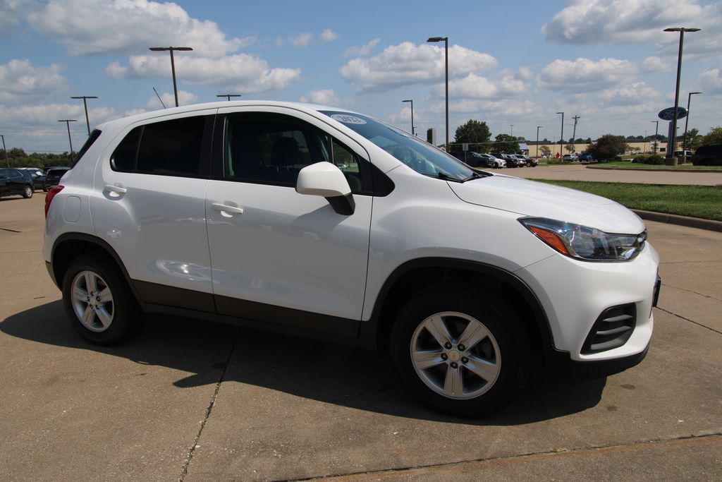 Used 2022 Chevrolet Trax SUV