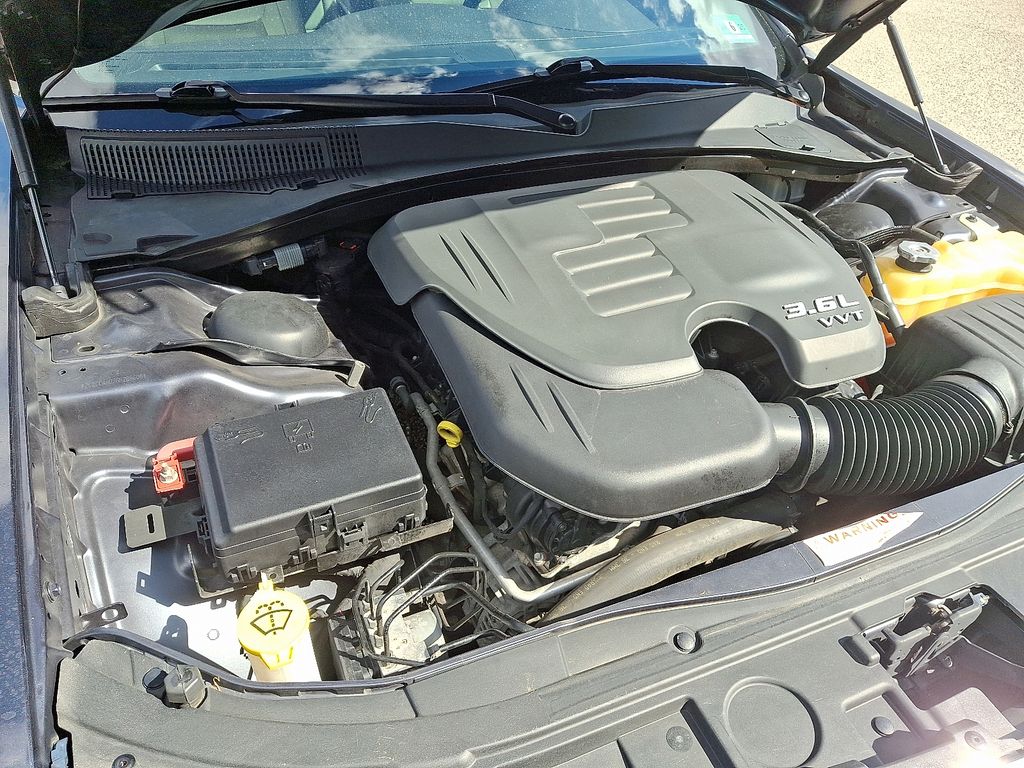 Thumbnail: 2016 Chrysler 300 - 28