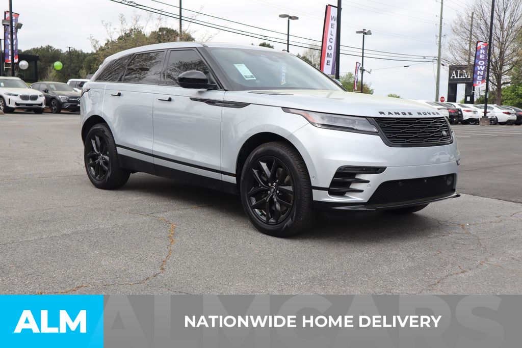 Used 2024 Silver Land Rover Dynamic SE image 4