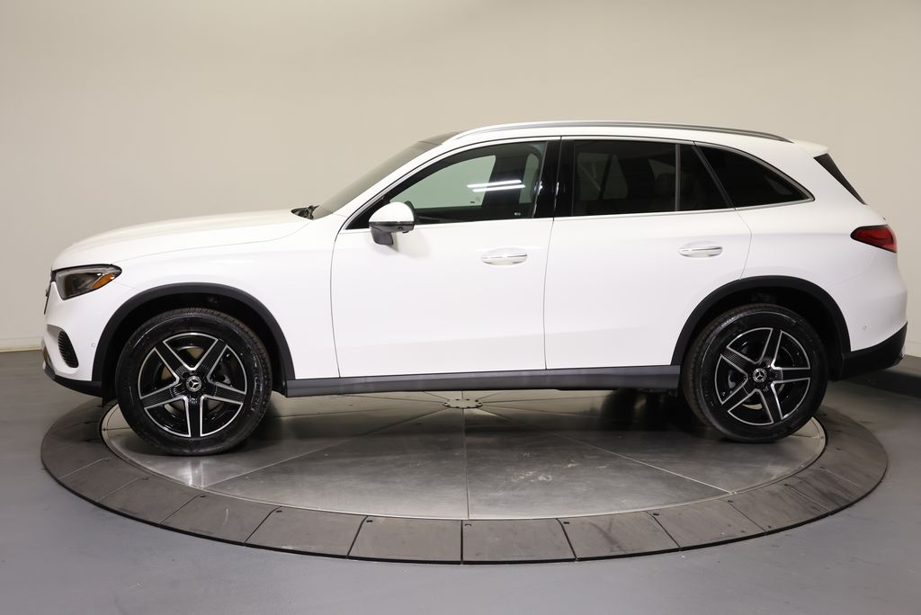 Thumbnail: 2027 Mercedes-Benz GLC - 4