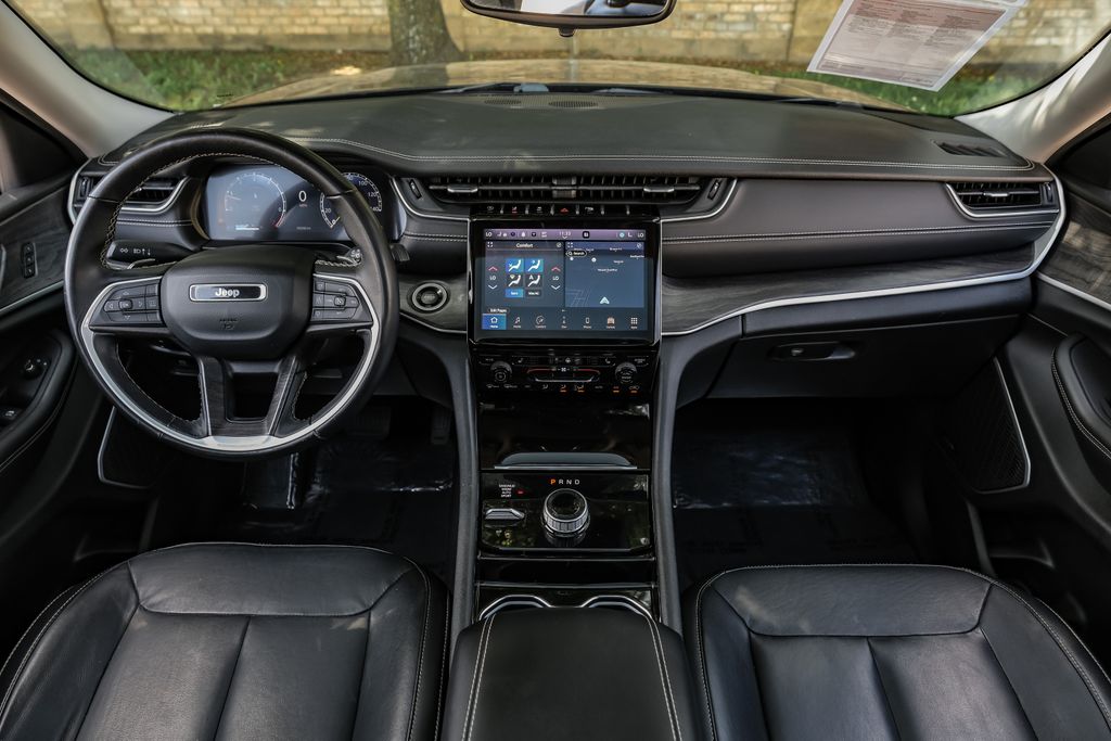 used 2022 Jeep Grand Cherokee car, priced at $29,134