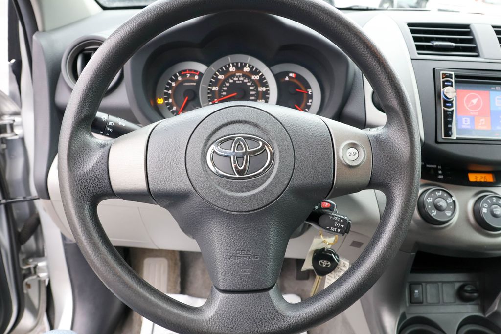 2010 Toyota RAV4 Base 17