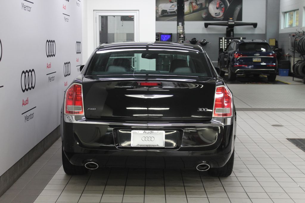 Thumbnail: 2013 Chrysler 300 - 5