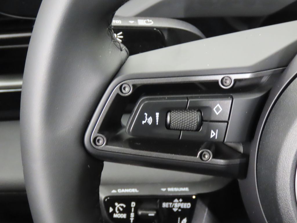 Thumbnail: 2026 Porsche Taycan - 20