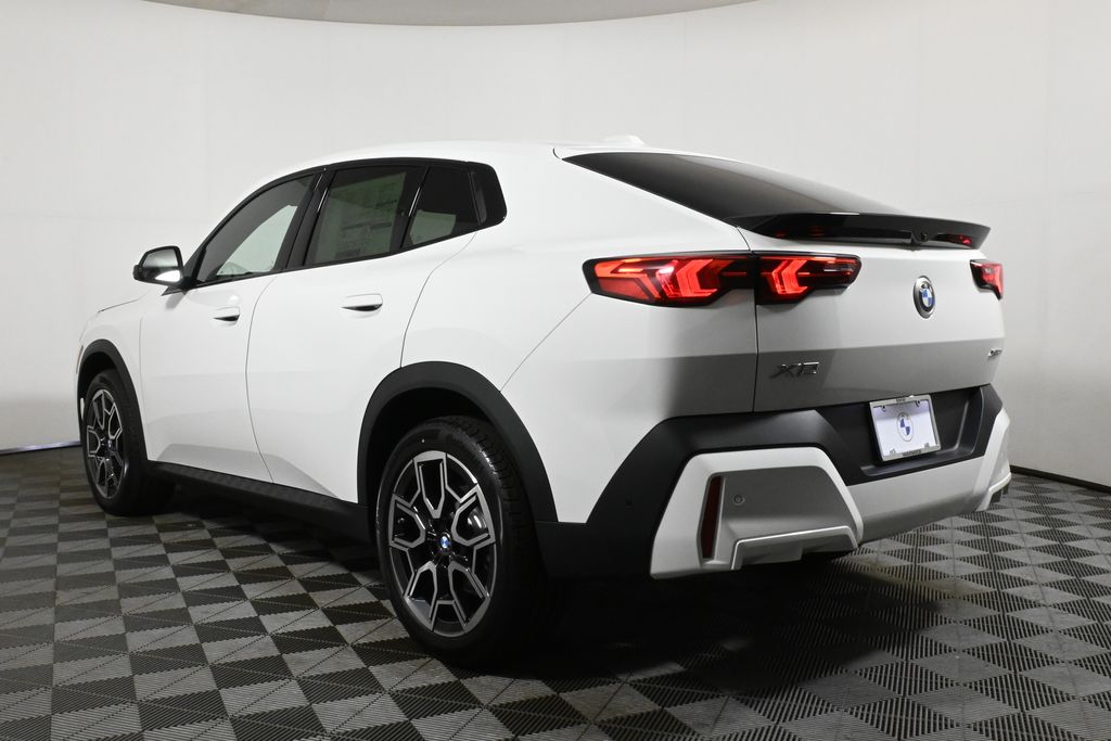 2025 BMW X2 xDrive28i 5