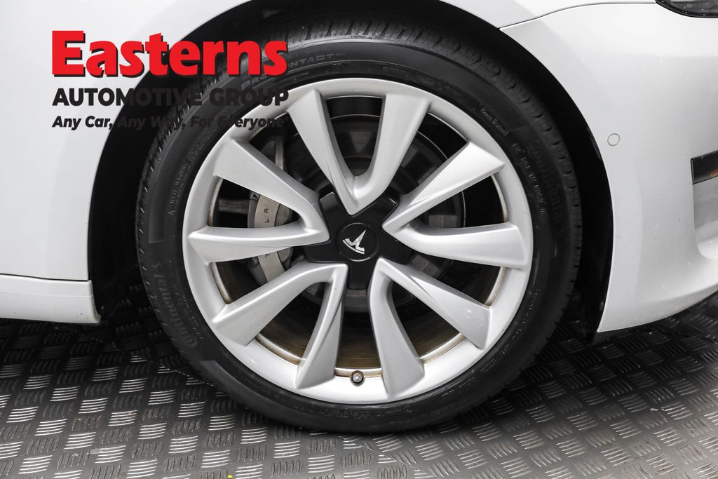 Used 2018 White Tesla Long Range image 28