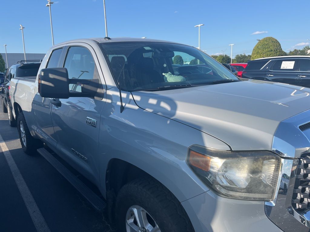Thumbnail: 2019 Toyota Tundra - 3