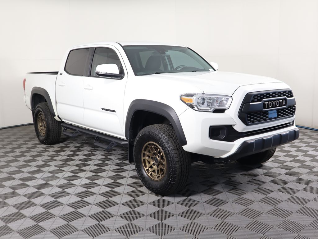 Thumbnail: 2023 Toyota Tacoma - 3