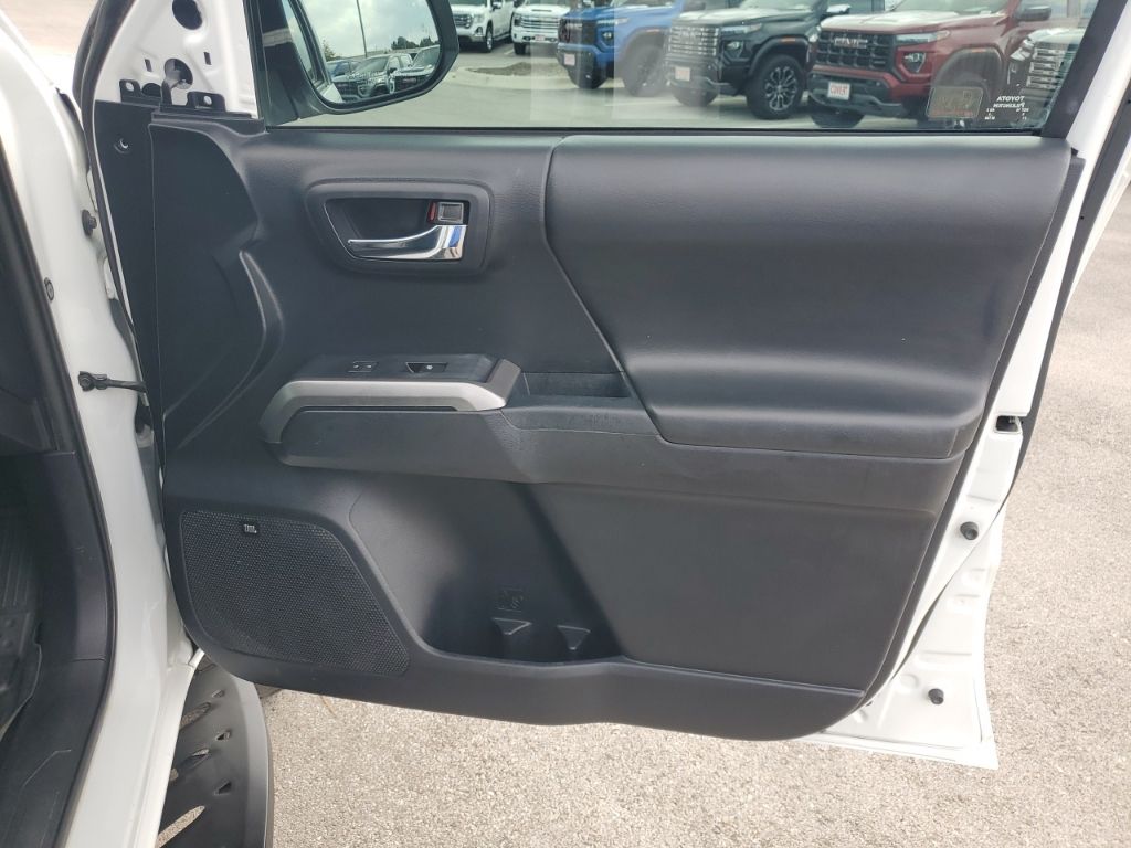 Used Car 2018 Toyota Tacoma  For Sale Under $25,000 In Austin, Texas