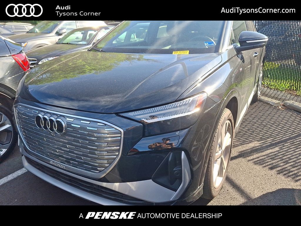 Thumbnail: 2023 Audi Q4 e-tron - 1