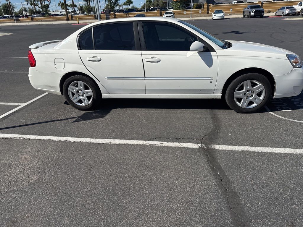 Thumbnail: 2006 Chevrolet Malibu - 5
