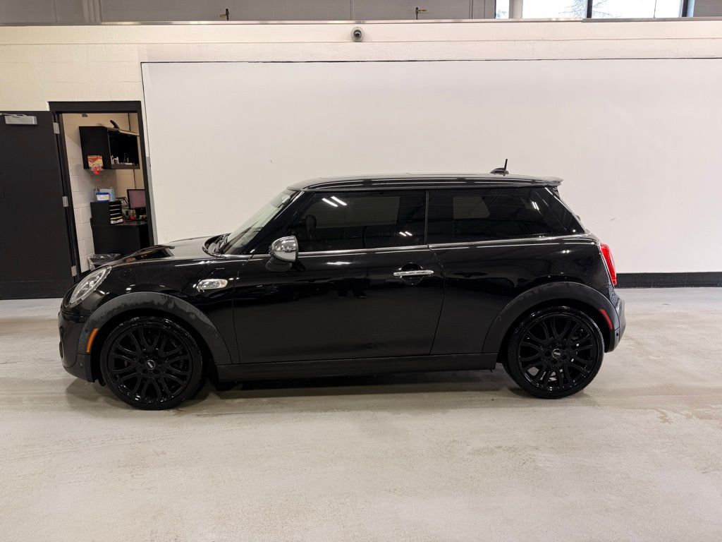 Thumbnail: 2018 MINI Cooper - 2