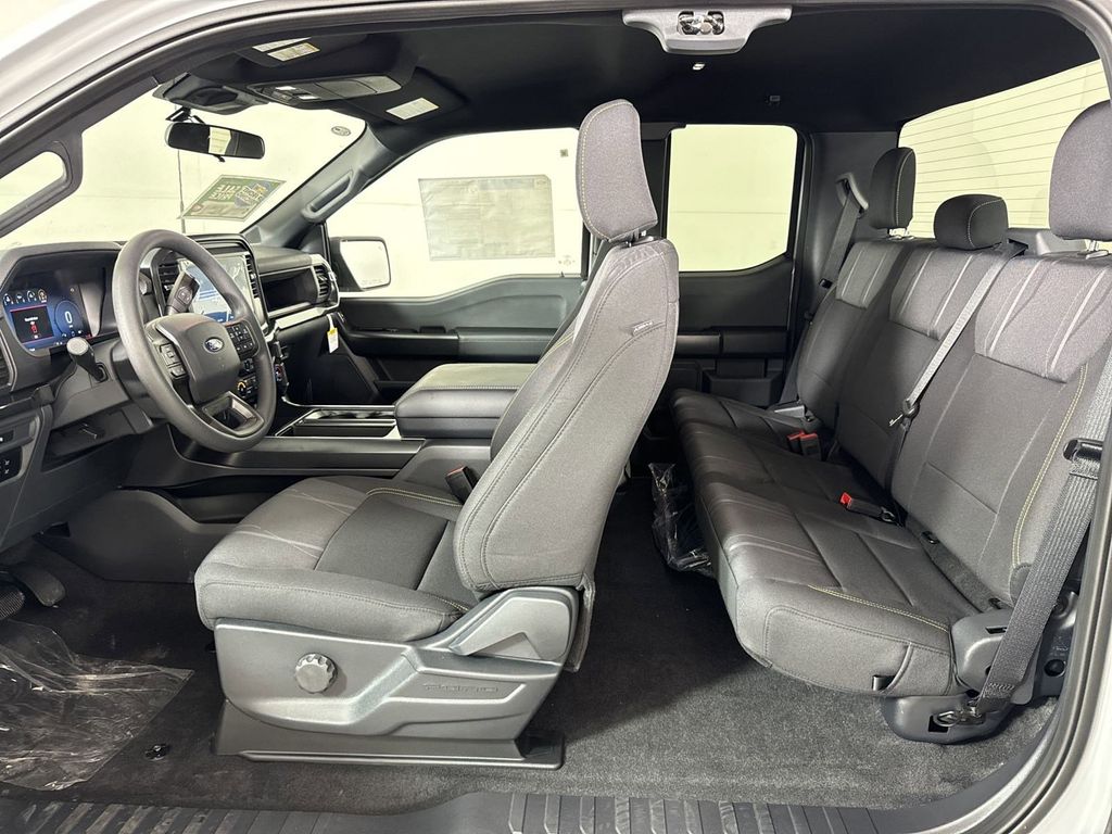 2025 Ford F-150 STX photo 9