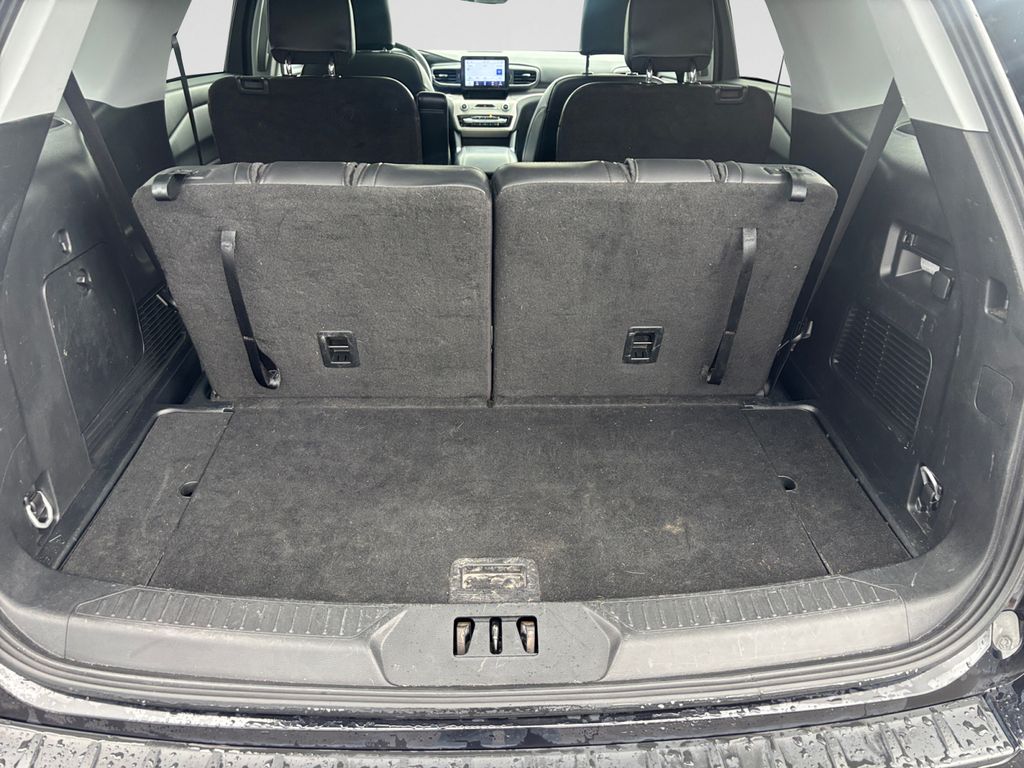 2023 Ford Explorer XLT Black at Spitzer Acura