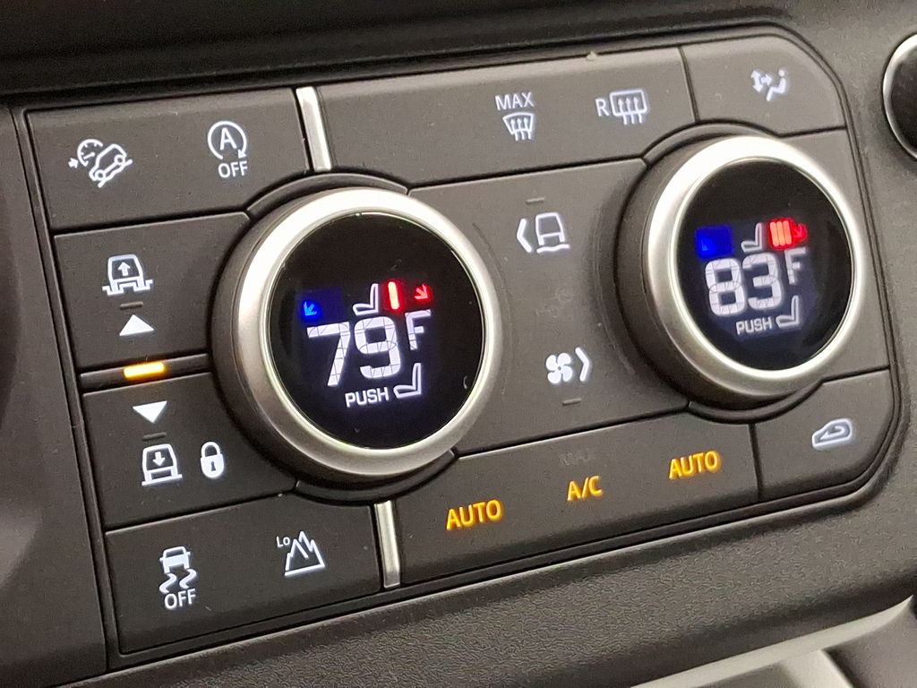 Thumbnail: 2025 Land Rover Defender - 10