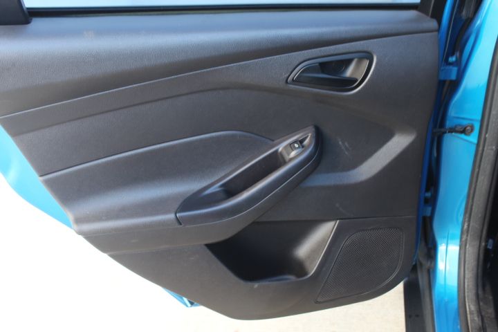 Used Car 2012 Ford Focus  Se For Sale Under $10,000 In Georgetown, Texas