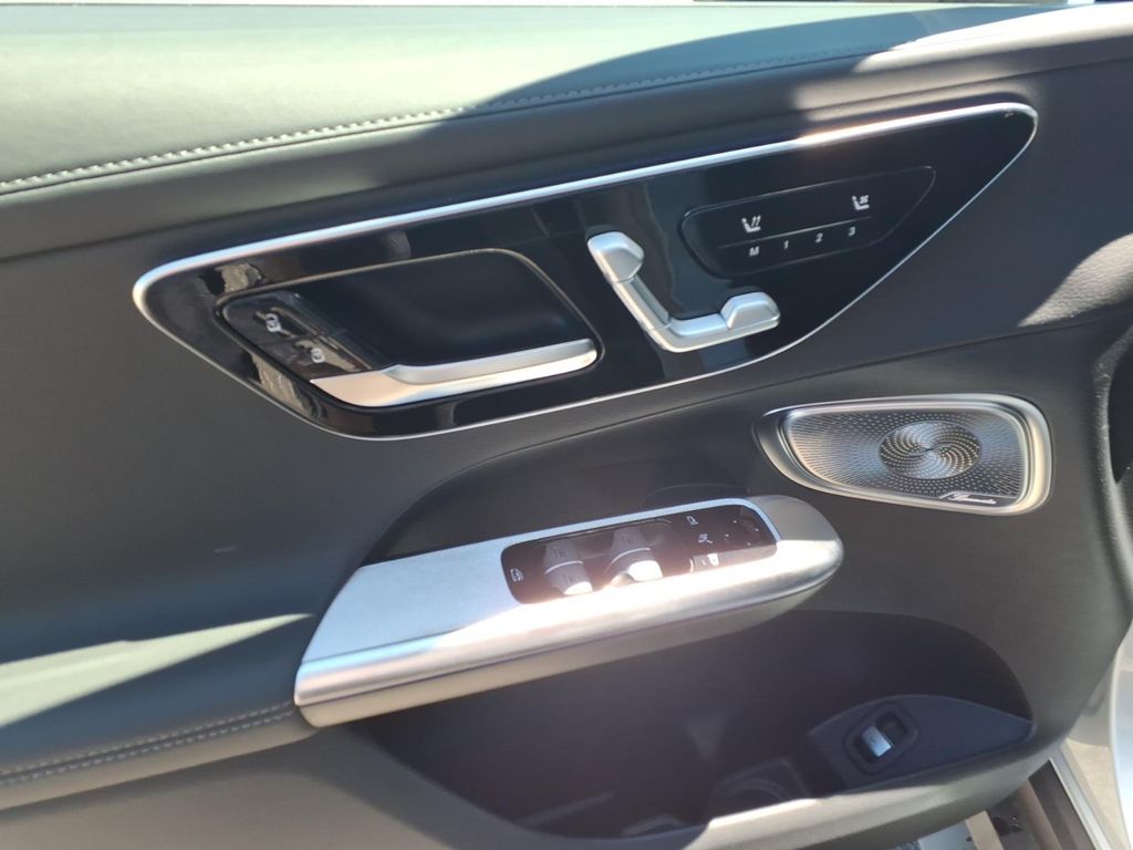 New 2026 Cirrus Silver Metallic Mercedes-Benz GLC 300 image 12