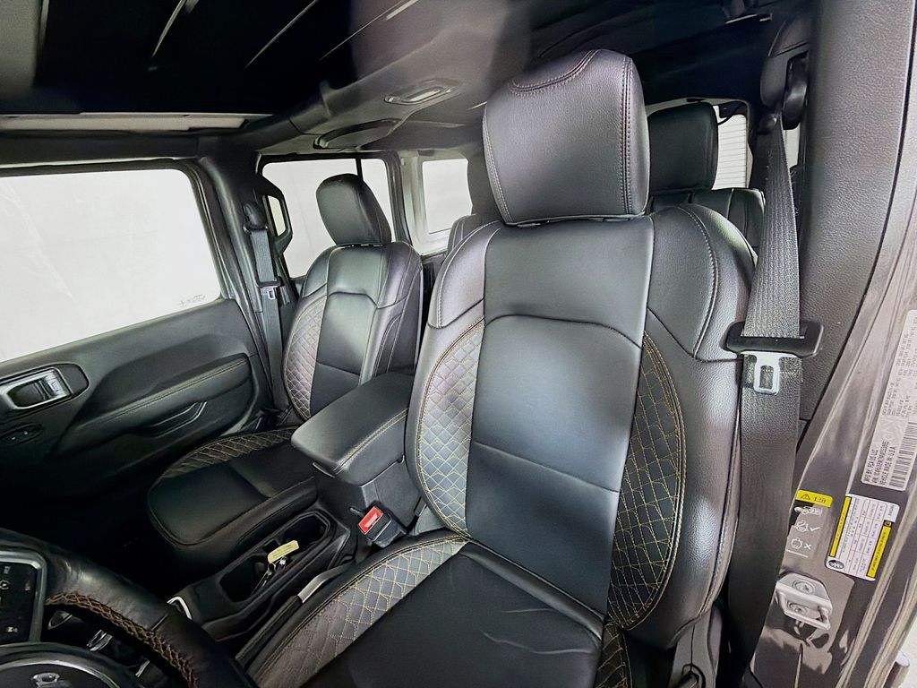 Used 2021 Jeep Wrangler SUV