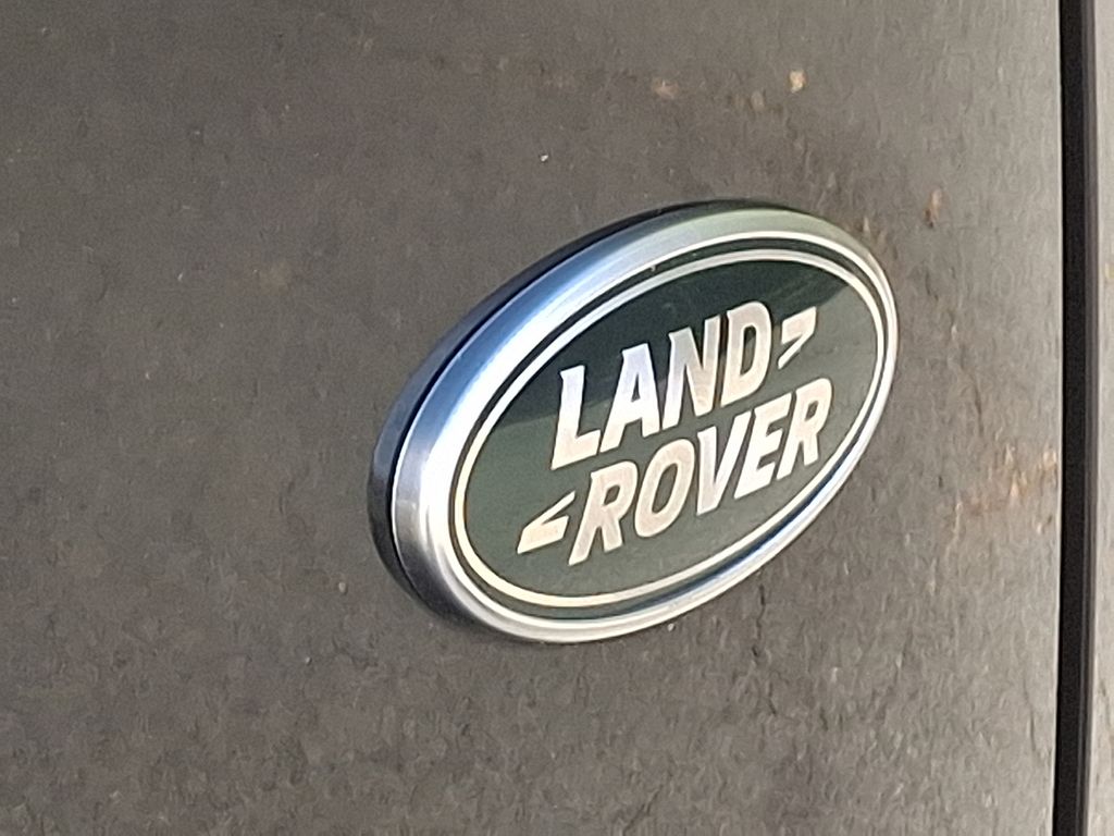 Thumbnail: 2023 Land Rover Range Rover - 28