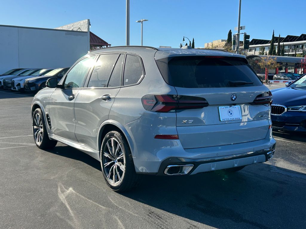 2025 BMW X5 xDrive50e 3