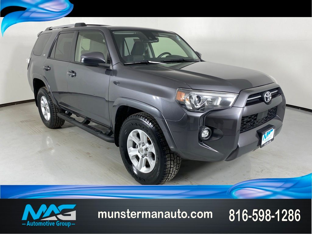 2022 Toyota 4Runner SR5 RWD