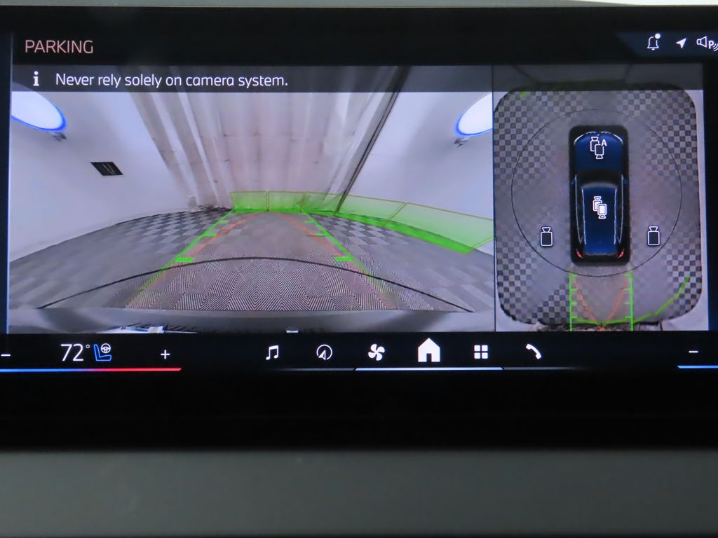 Thumbnail: 2025 BMW X3 - 15