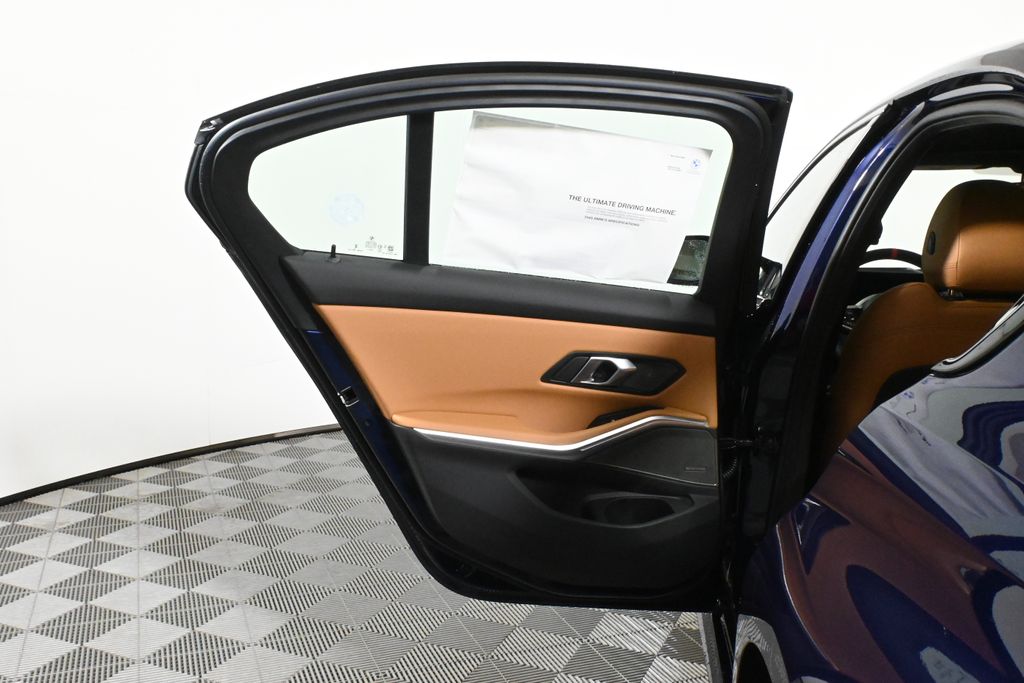 Thumbnail: 2026 BMW 3 Series - 31