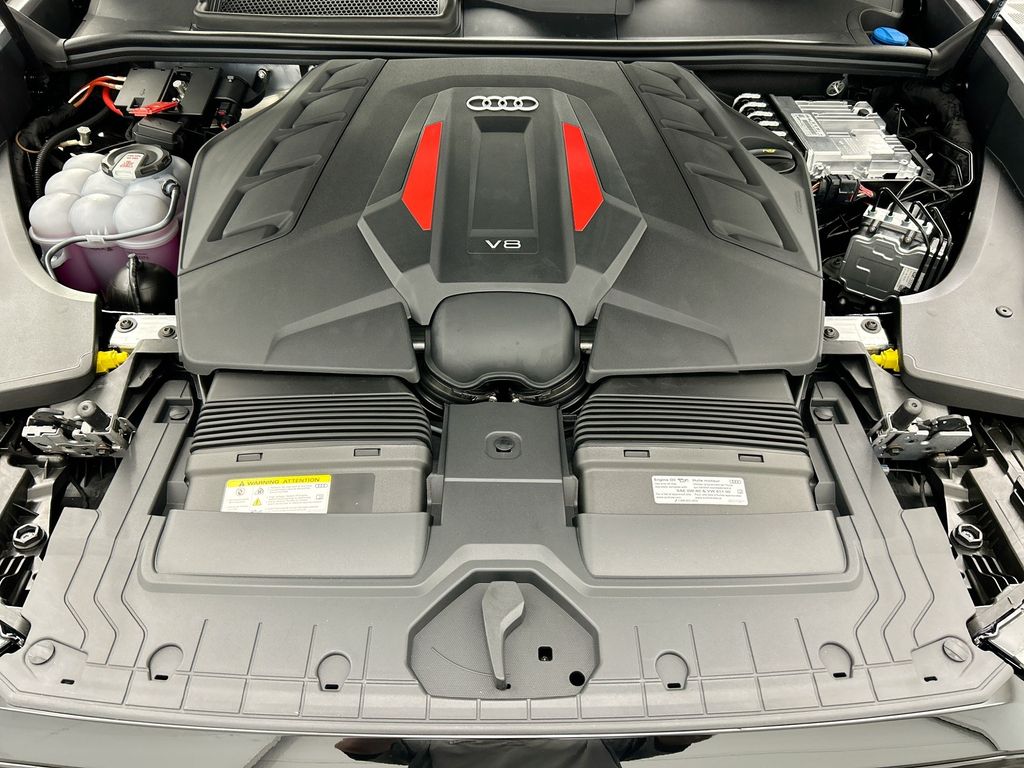 Thumbnail: 2026 Audi SQ8 - 28