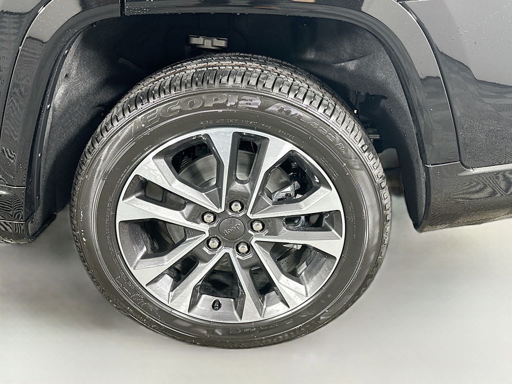 New 2025 Black Jeep Overland image 17