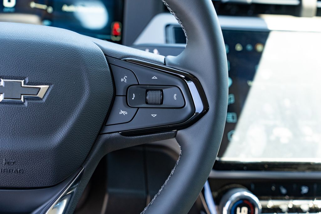 2027 Chevrolet Bolt LT - Photo 17
