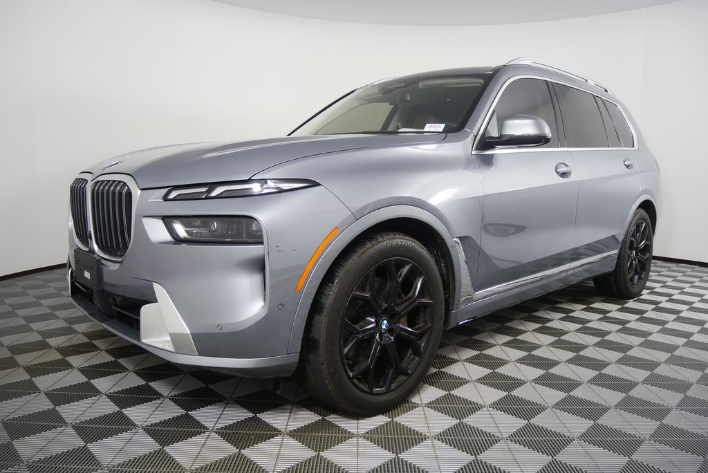 Thumbnail: 2025 BMW X7 - 7