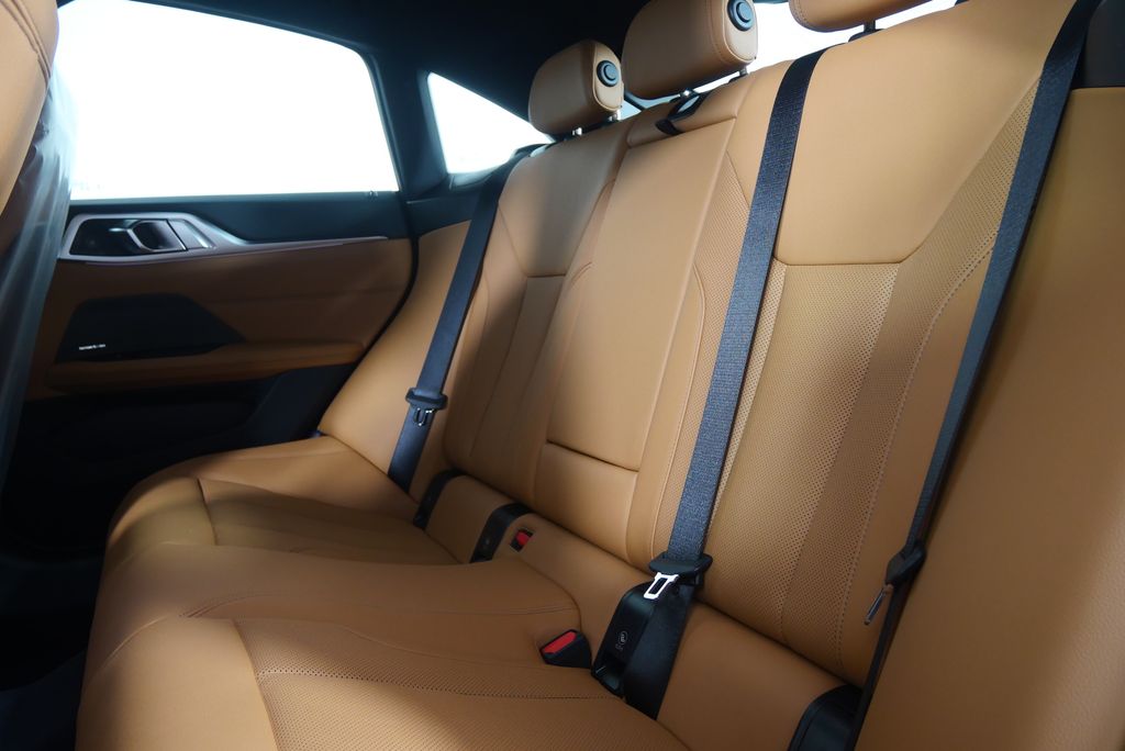 Thumbnail: 2026 BMW 4 Series - 16