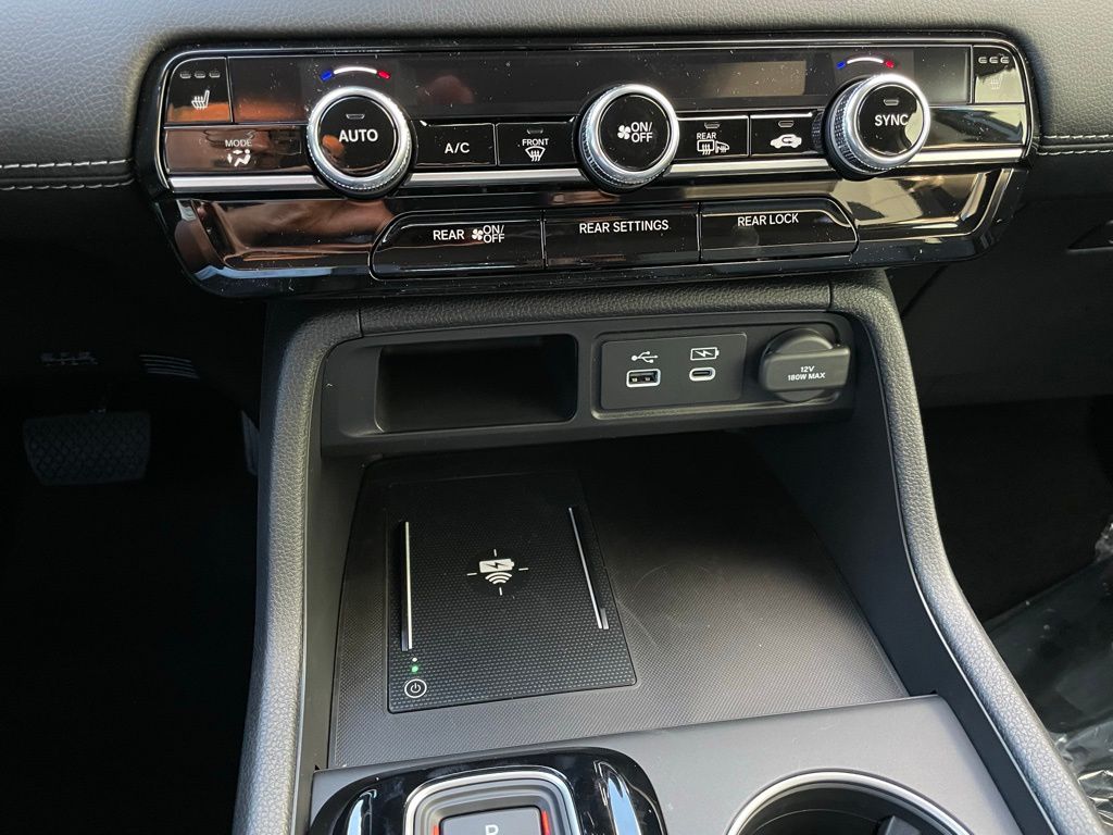 Thumbnail: 2025 Honda Pilot - 18