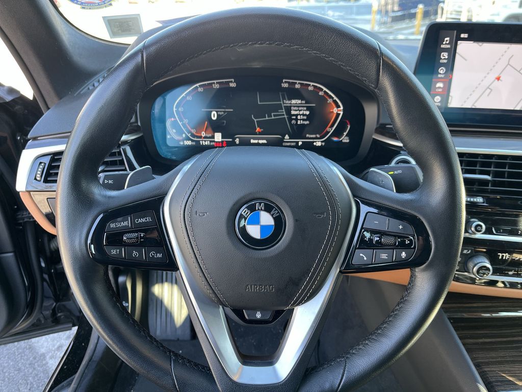 Thumbnail: 2023 BMW 5 Series - 14